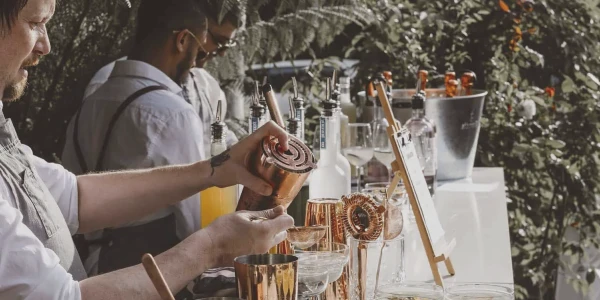Party Bartender Hire | Book Professional Bartenders At Home